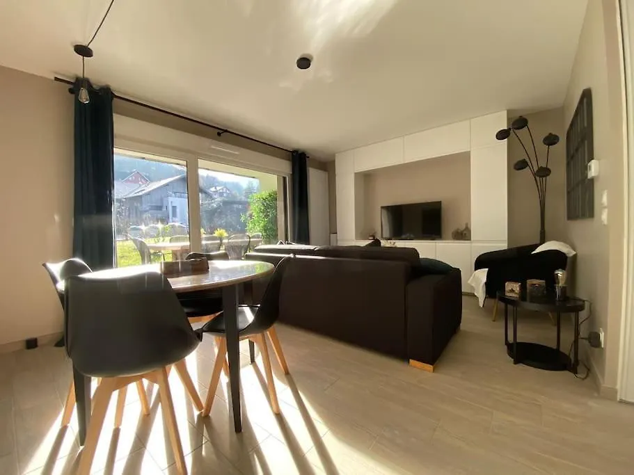 Appartement Avec Jardin Prive A Duingt 0*,