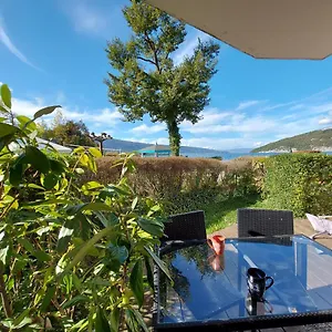  Apartment Les Pieds Dans L'eau Au Bord Du D'annecy